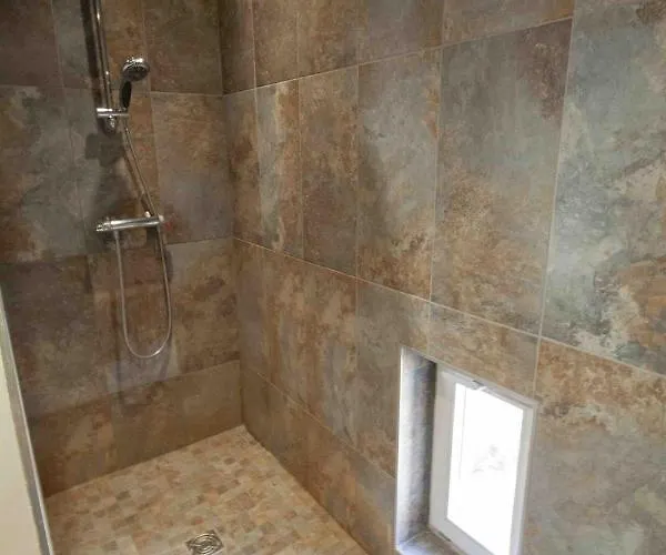 La Cour De Berthe Est Apartamento