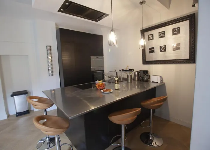 La Cour De Berthe Est アパート