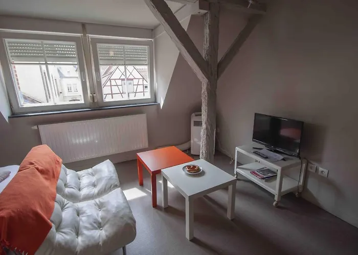 アパート La Cour De Berthe Est *